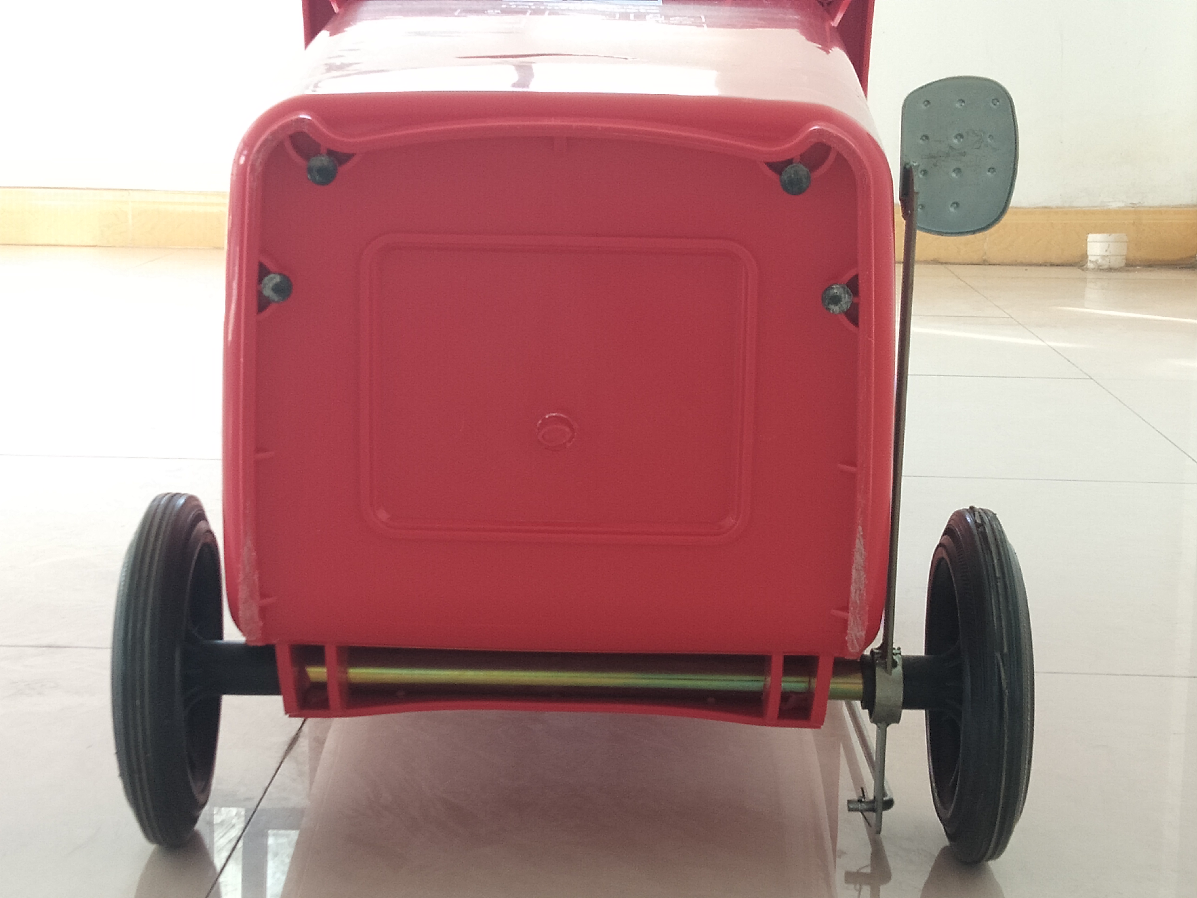 240L側(cè)踏垃圾桶廠家、批發(fā)商