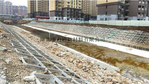 平鋪式生態(tài)護坡 平鋪護坡生態(tài)框 zlt水利河道平鋪生態(tài)框