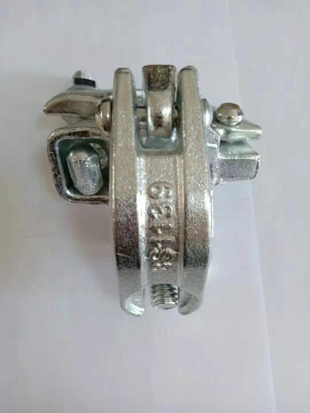 鍍鋅扣件 鍍鋅扣件，直角扣件，旋轉(zhuǎn)扣件，旋轉(zhuǎn)扣件。直角扣件，建筑扣件，工程扣件
