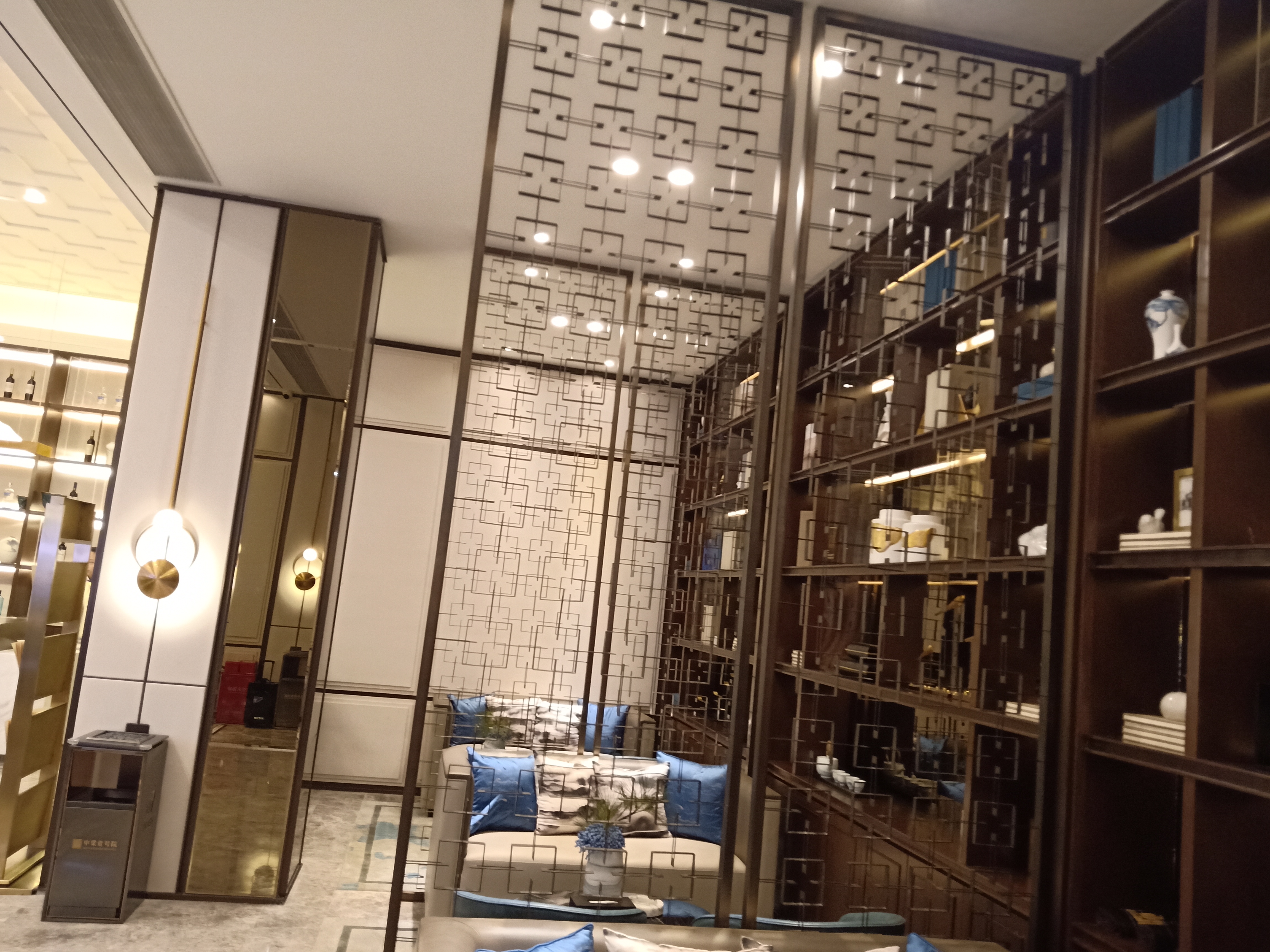 金屬屏風(fēng) 力恒不銹鋼中式隔斷 定制加工 酒店會(huì)所超高屏風(fēng)