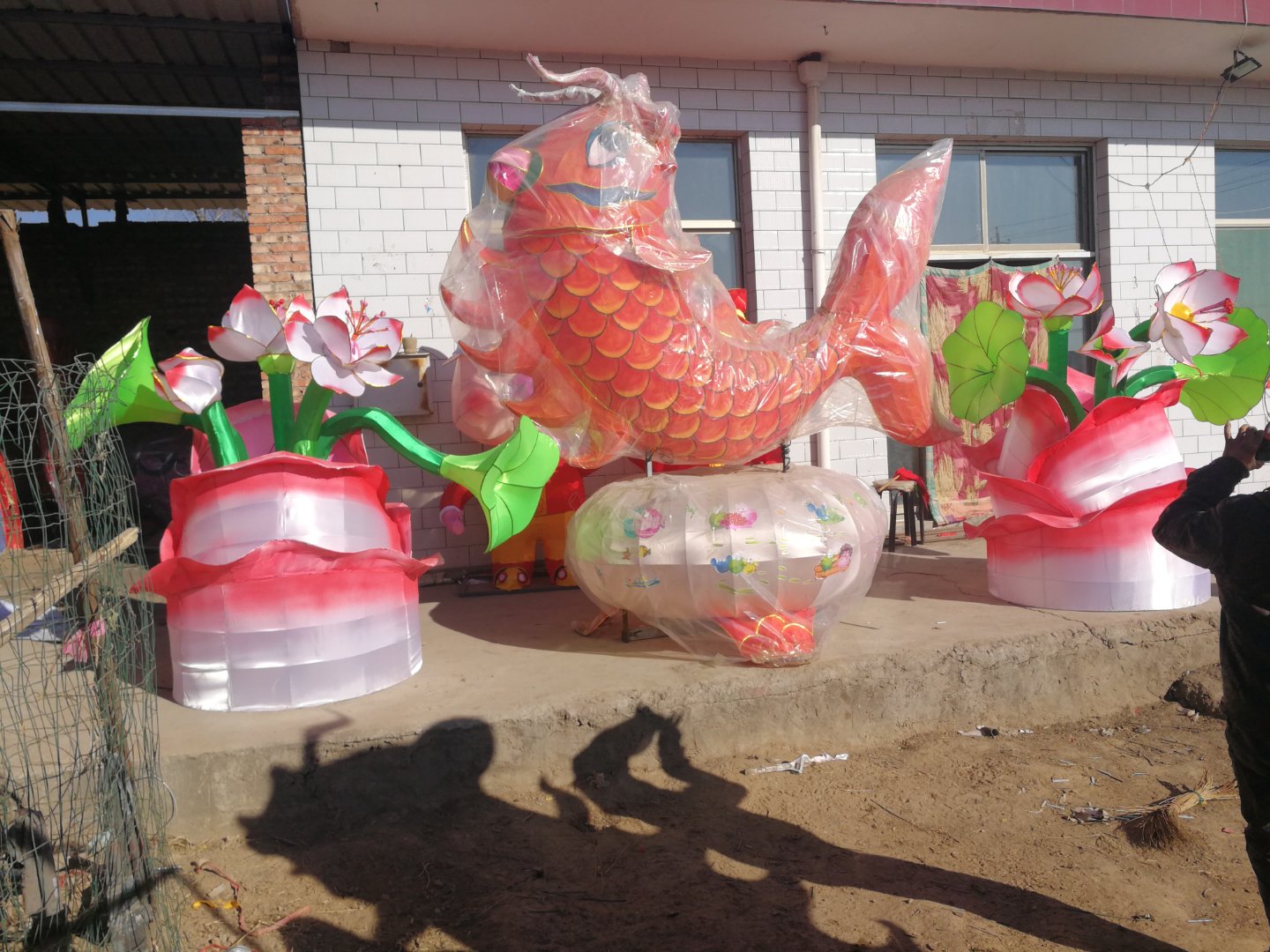 直銷新年彩燈年年有魚 年年有魚彩燈要多少錢 大量批發(fā)新年彩燈