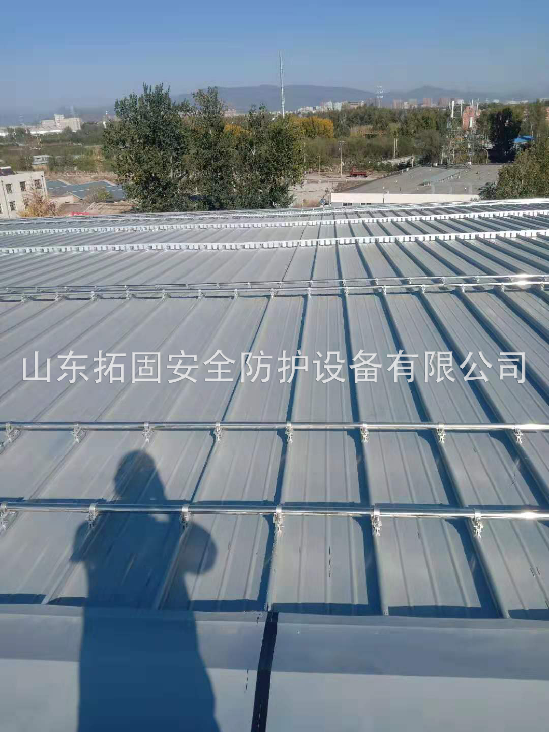 彩鋼瓦防止雪滑落