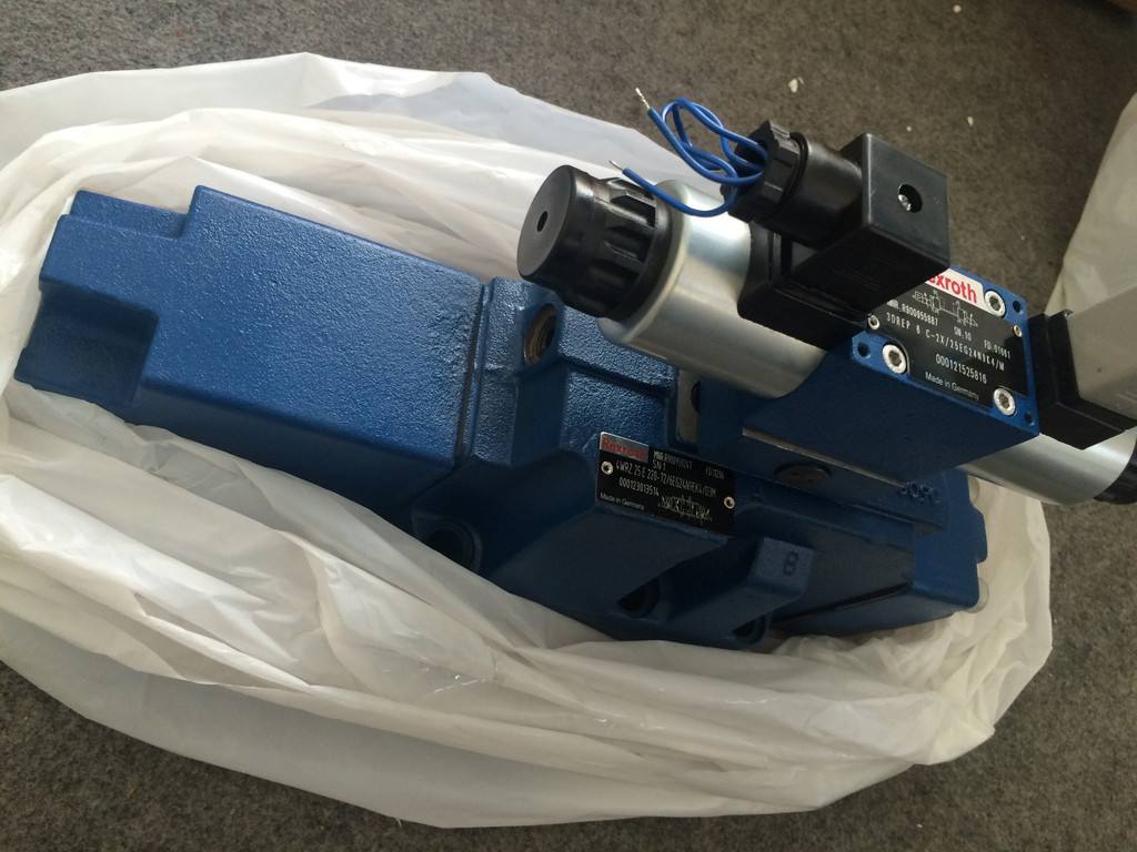 德國(guó)力士樂(lè)比例閥4WRKE25W6-350L-3X/6EG24ETK31/A1D3M