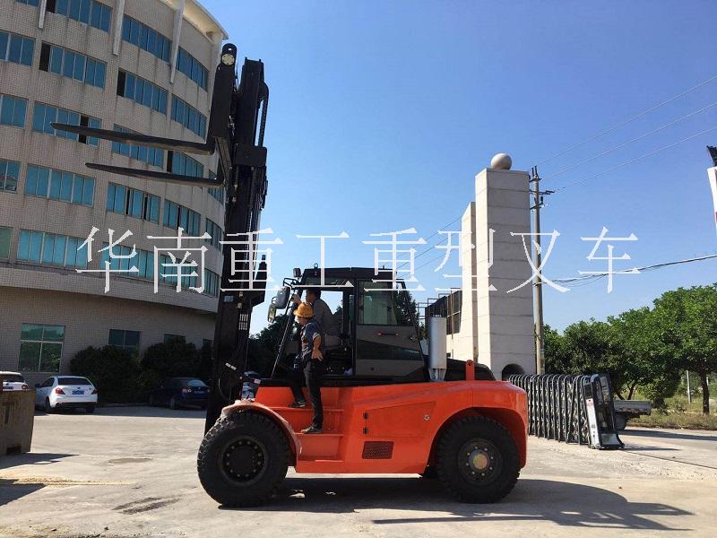 12噸叉車廠家批發(fā)|福建12噸叉車直銷制造商