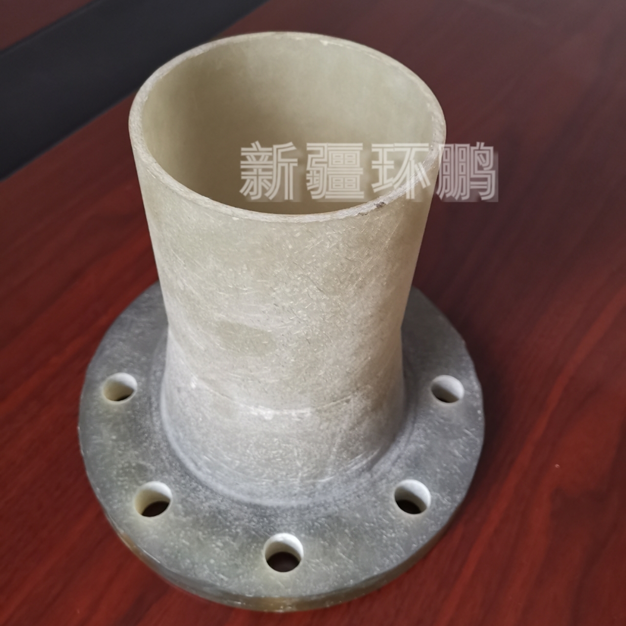 新疆環(huán)鵬法蘭短管定制