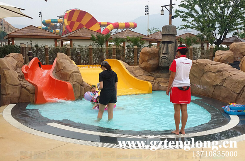 兒童寬滑梯玻璃鋼滑道水上樂園設(shè)備