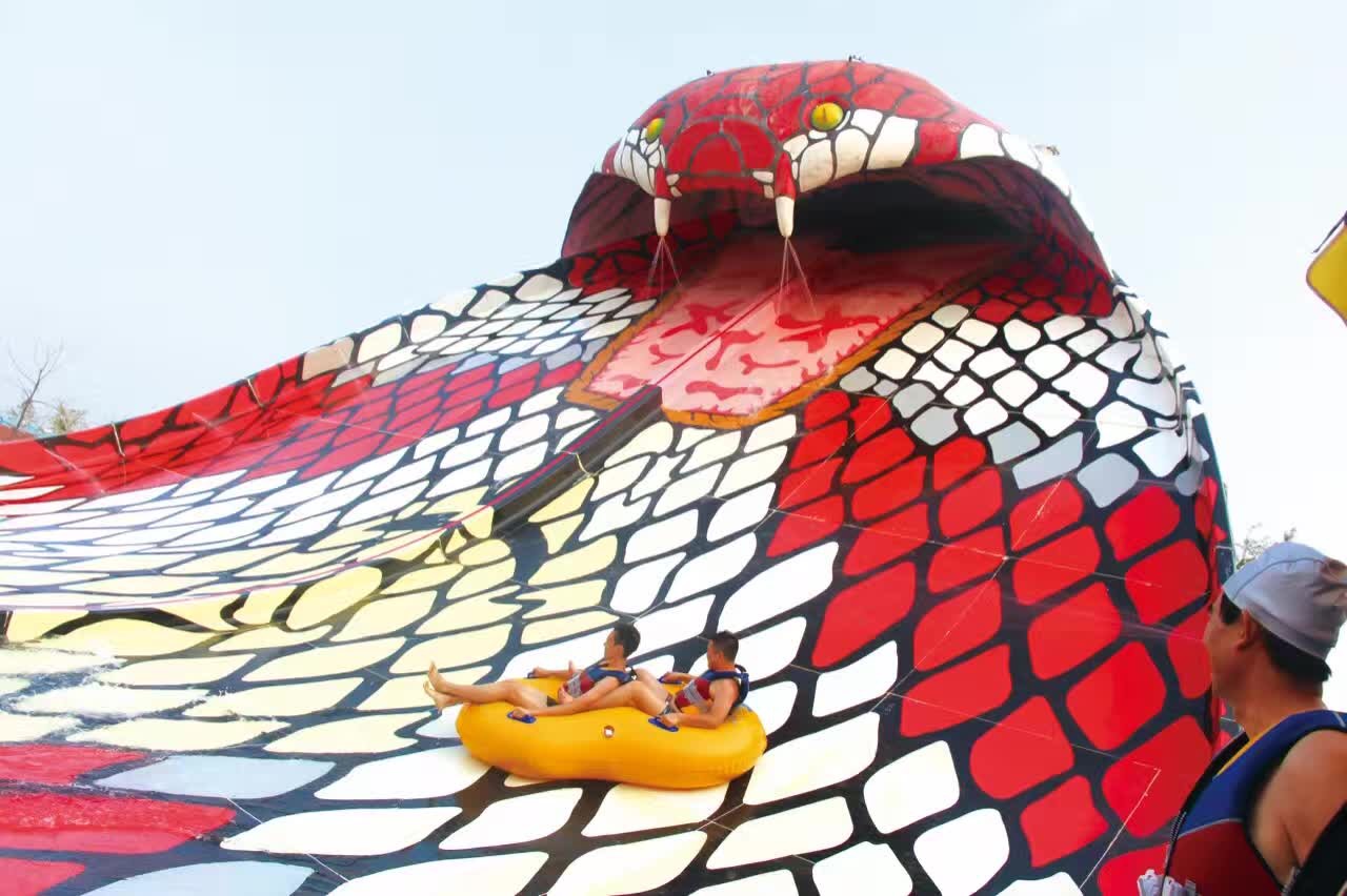 *滑梯玻璃鋼滑道水上樂(lè)園設(shè)備