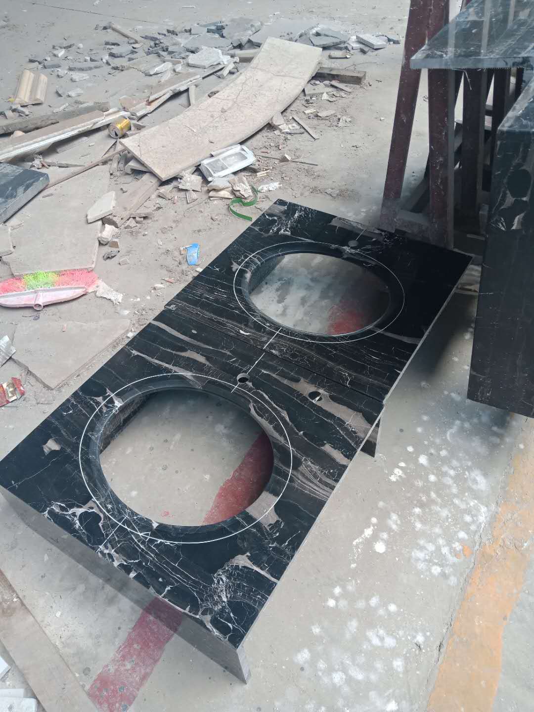 深圳陶瓷地板磚切割拼花加工