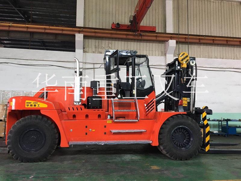 集裝箱25噸叉車牌子福建*重型叉車