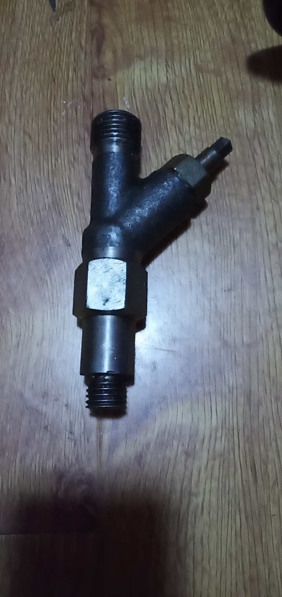 德國8NVD噴油器總成，示功閥，進(jìn)排氣門