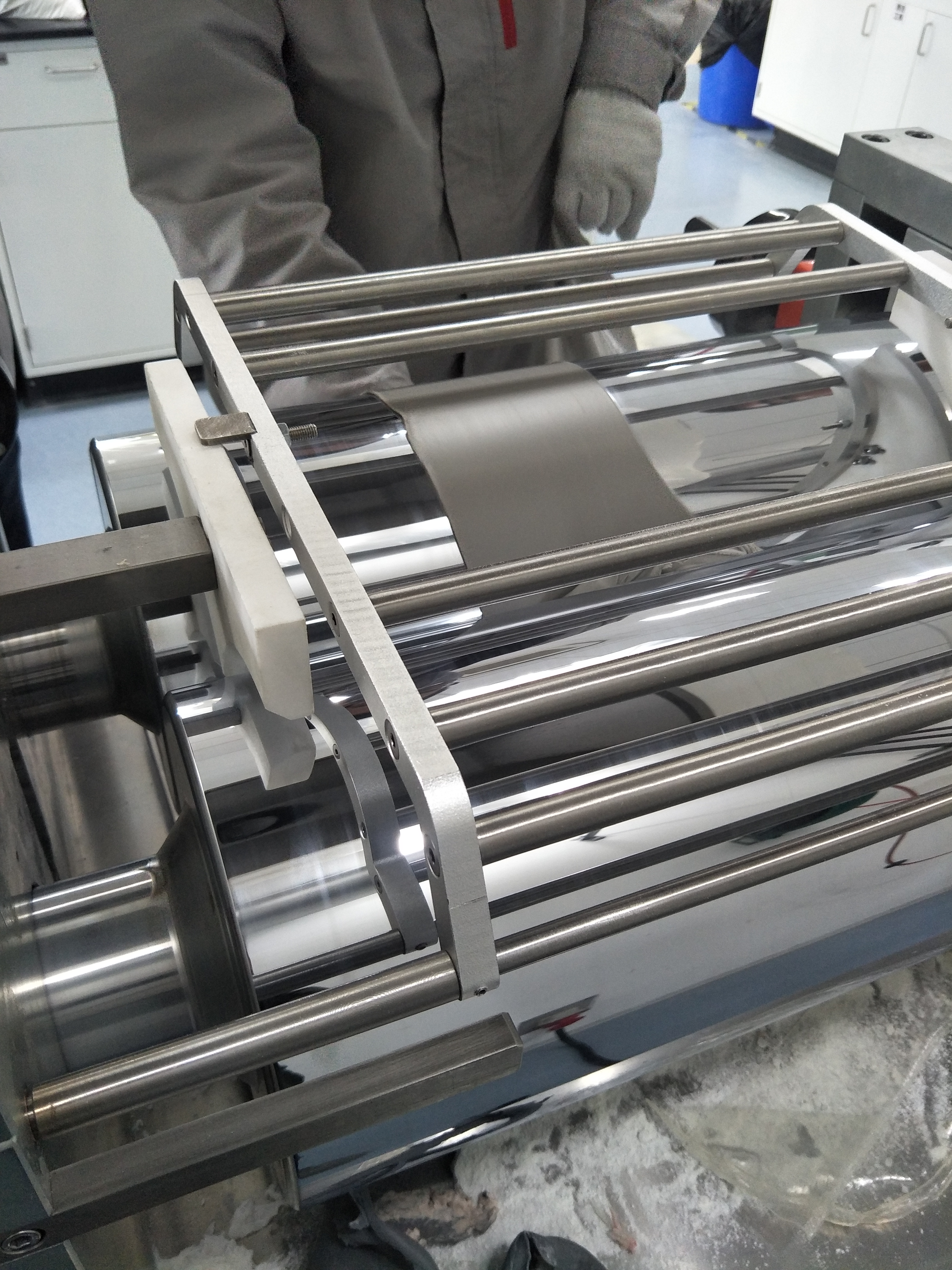 廣州普同小型雙輥開(kāi)煉機(jī)橡膠開(kāi)煉機(jī)