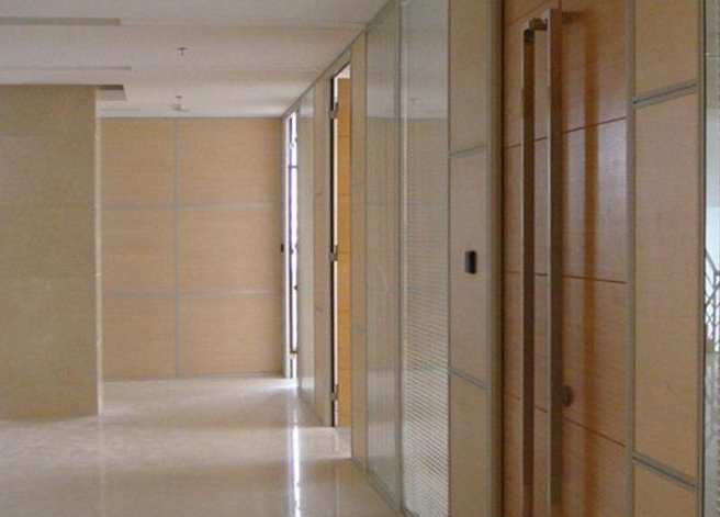 玻璃隔斷廠家設(shè)計(jì)熱線-廠家定制熱線-廠家熱銷-廠家批發(fā)價(jià)