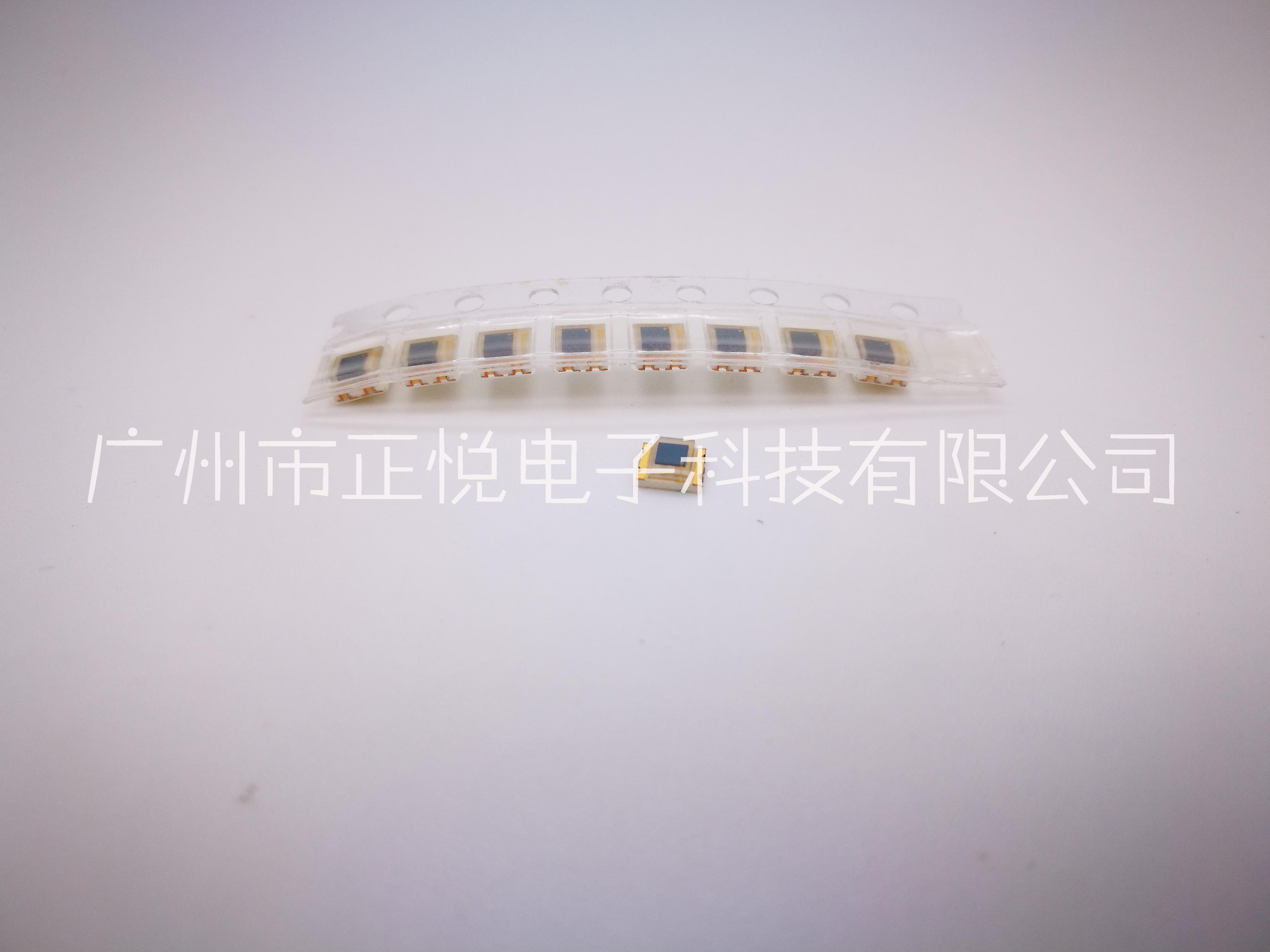 億光1206貼片紅外線接收管PD15-22C/TR8