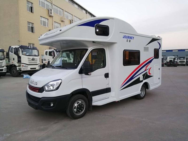 依維柯C型房車哪家好 大額頭C型房車廠家直銷  大額頭C型旅居車 依維柯大額頭C型房車 依維柯歐勝大額頭C型房車