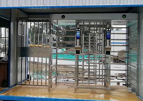 人臉識別門禁一體機動態(tài)人臉終端小區(qū)人行通道閘機立柱式擺閘工地系統(tǒng) 人臉識別門禁一體機動態(tài)人臉終端