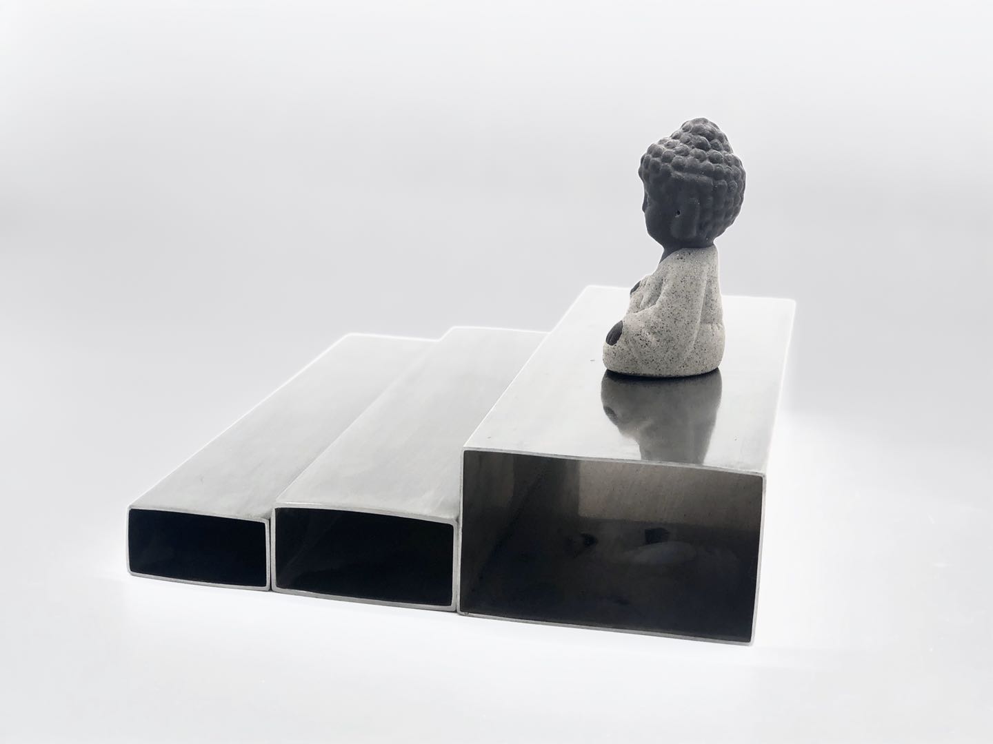 燁嘉皓不銹鋼制品管 201大口徑厚管133*6工業(yè)管批發(fā)定制