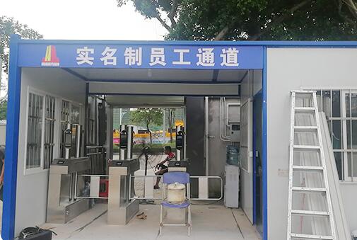 工地動(dòng)態(tài)人臉識(shí)別閘機(jī)刷臉門禁三輥閘擺閘防撞人行通道閘機(jī)翼閘門