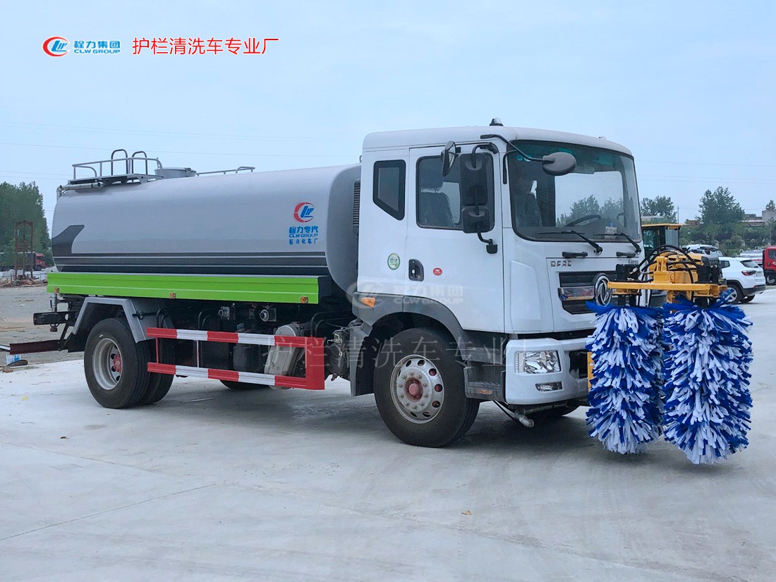 城市護(hù)欄清洗車廠家在哪里