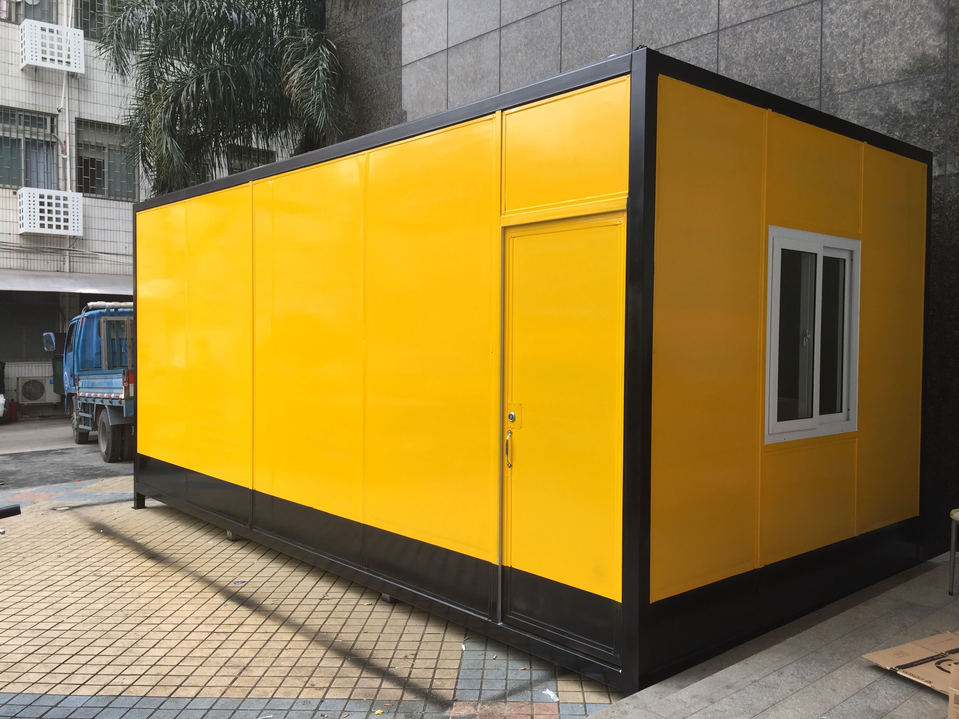 廣州恒祥專業(yè)生產(chǎn)崗?fù)な召M亭治安亭集裝箱房可定制