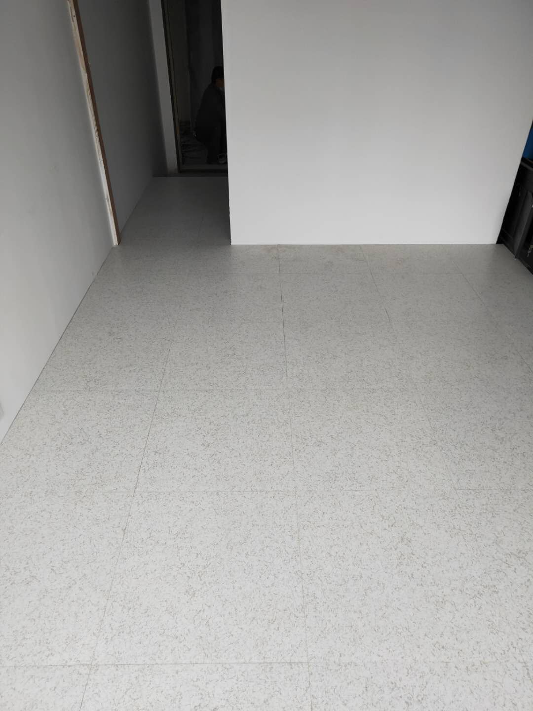 供應宿松防靜電地板、宿松防靜電地板廠家、防靜電地板批發(fā)商