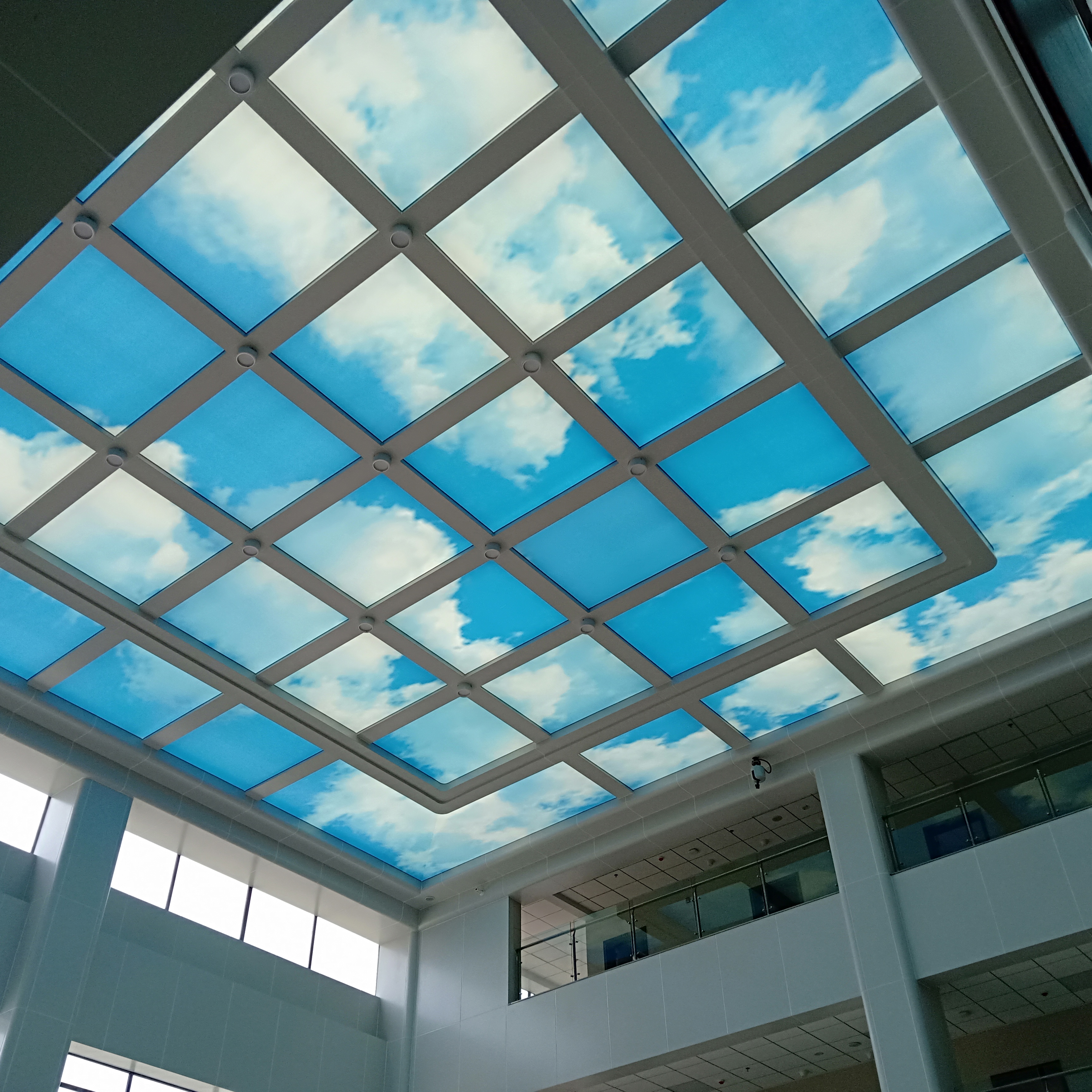 武漢軟膜天花廠家全國(guó)施工軟膜天花A級(jí)防火軟膜廣告燈箱卡布軟膜燈箱卡布動(dòng)感燈箱