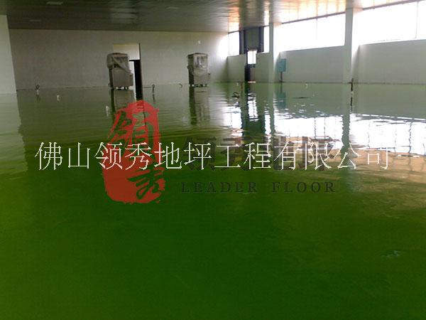 高明地坪施工，車(chē)間自流平環(huán)氧地坪施工