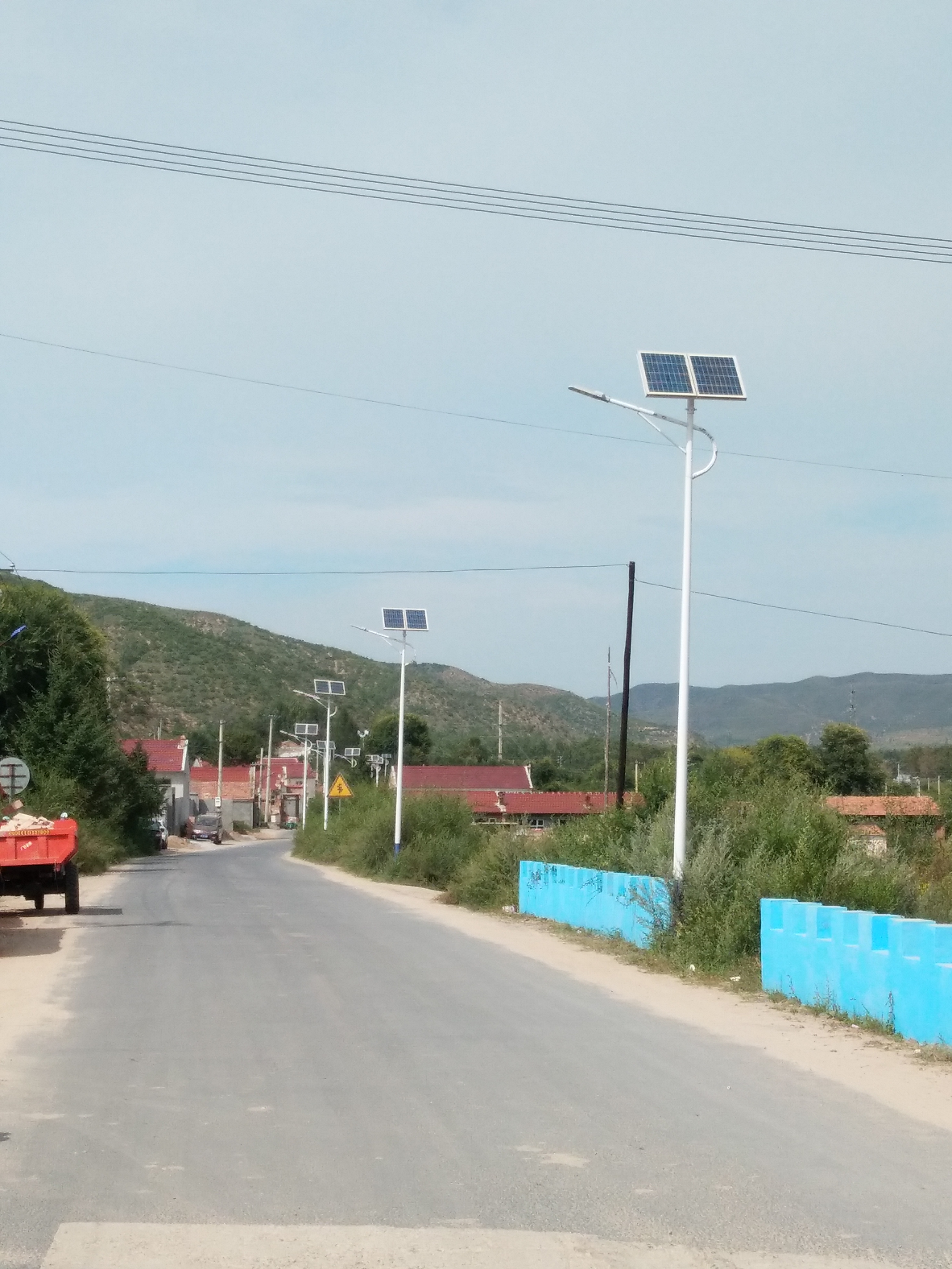 秦皇島單臂太陽能路燈
