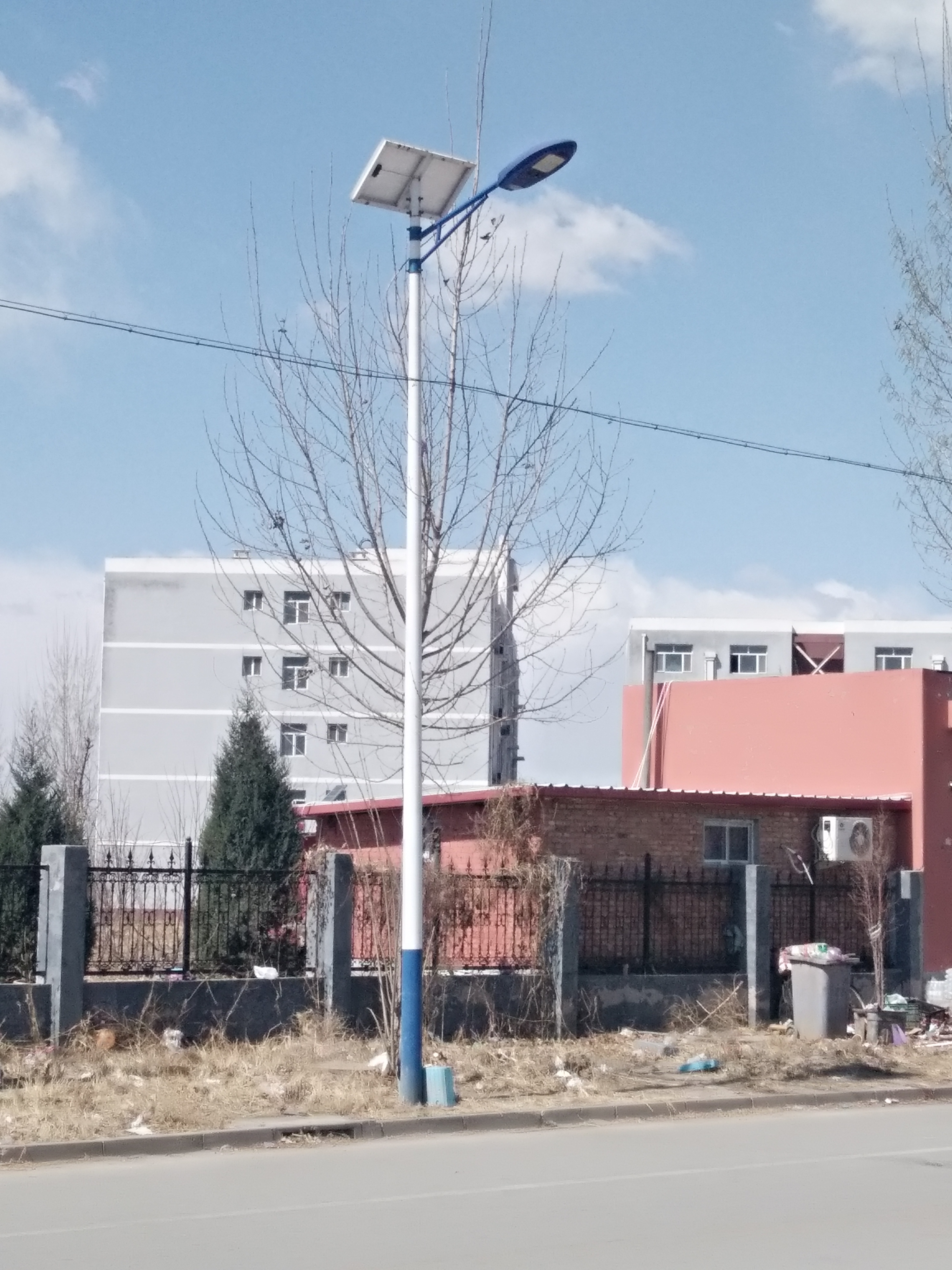 秦皇島單臂太陽能路燈