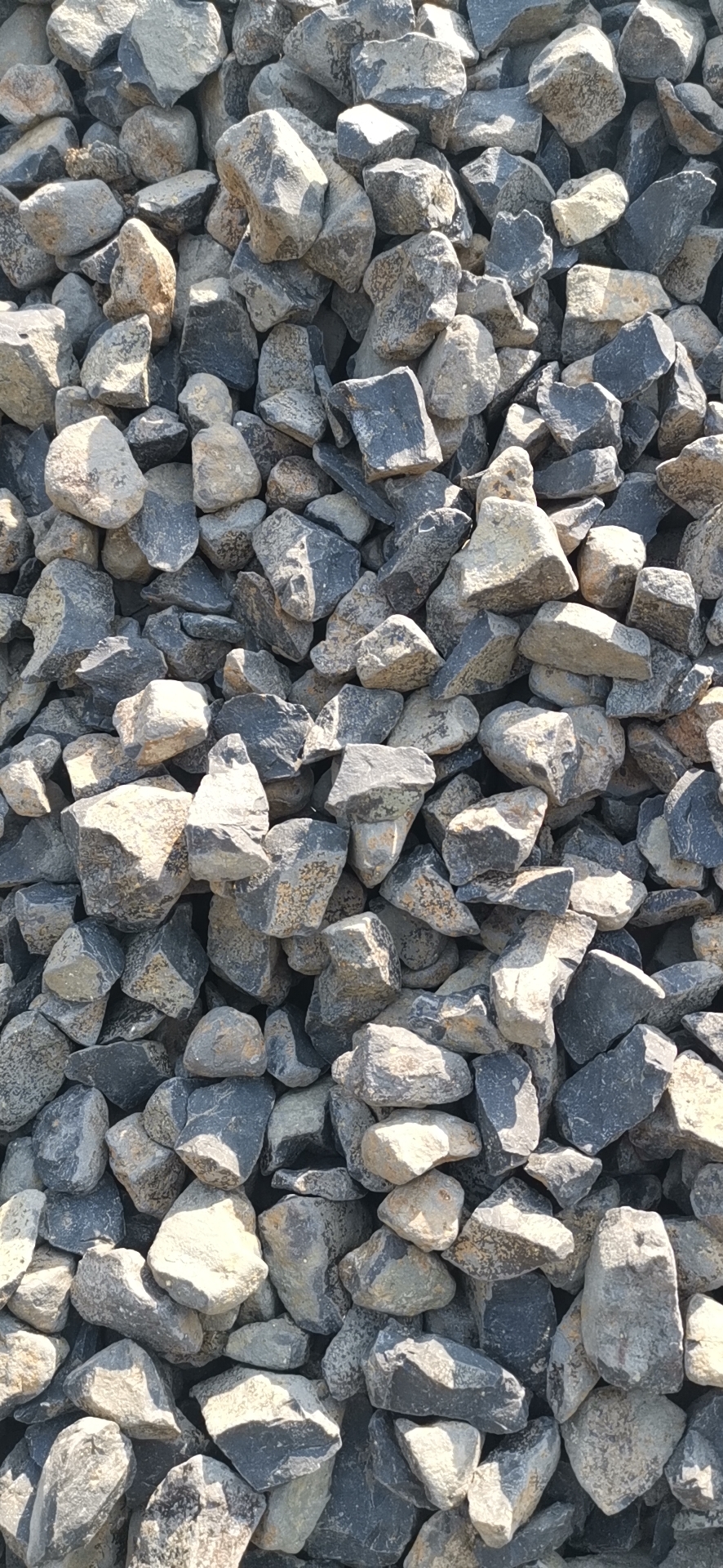 鐵路道砟特級玄武巖供應(yīng)商-鐵路軌道道砟生產(chǎn)商