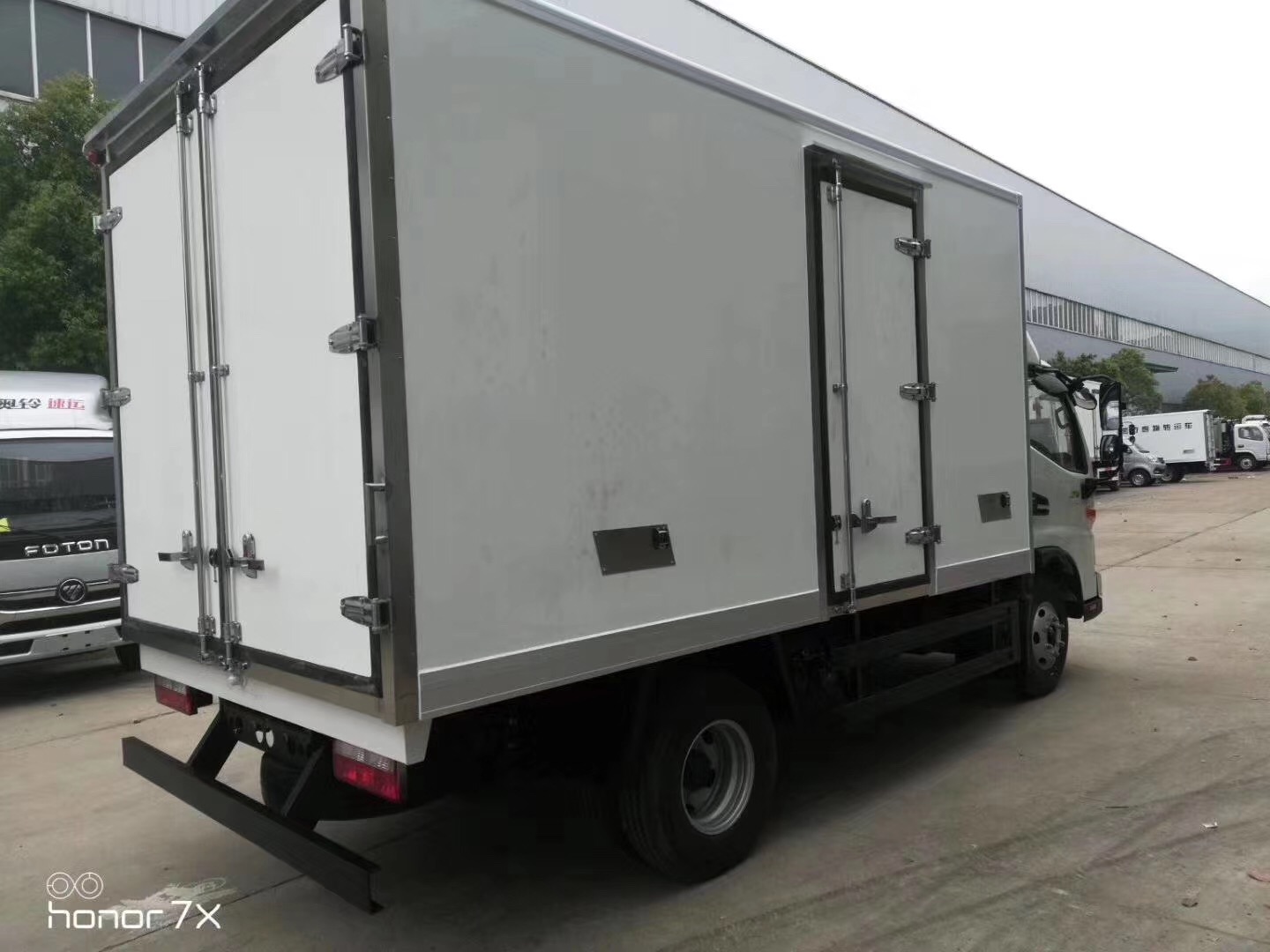 駿鈴V6國六冷藏車
