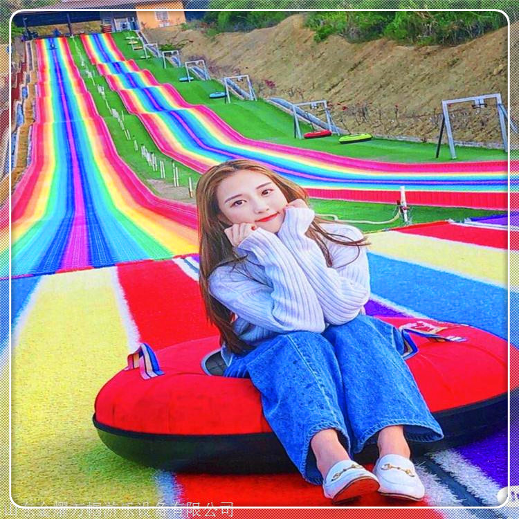 驚艷亮相特色小鎮(zhèn) 七彩滑道樂園 彩虹滑道場地免費設計
