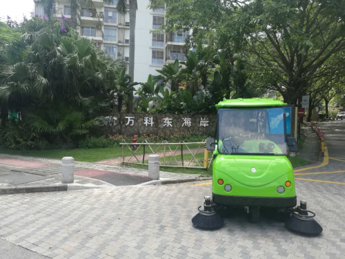 小區(qū)保潔用性能好的北海充電式掃地車(chē)多少錢(qián)一臺(tái)