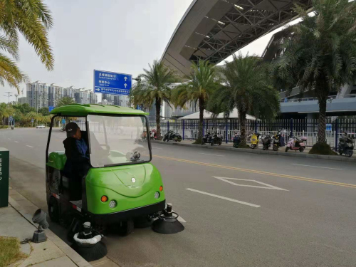小區(qū)保潔用性能好的北海充電式掃地車(chē)多少錢(qián)一臺(tái)