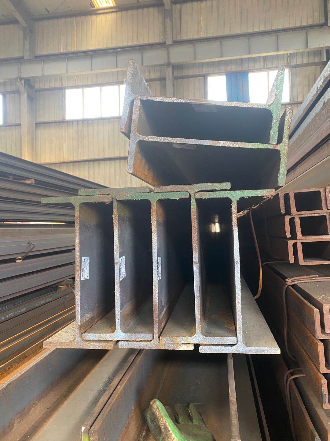 英標(biāo)H型鋼UB203-UB1016（EN10034執(zhí)行標(biāo)準(zhǔn)）規(guī)格表