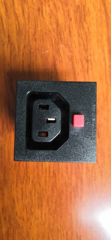 450V電源母座廠商-C13防脫母座-供應(yīng)商