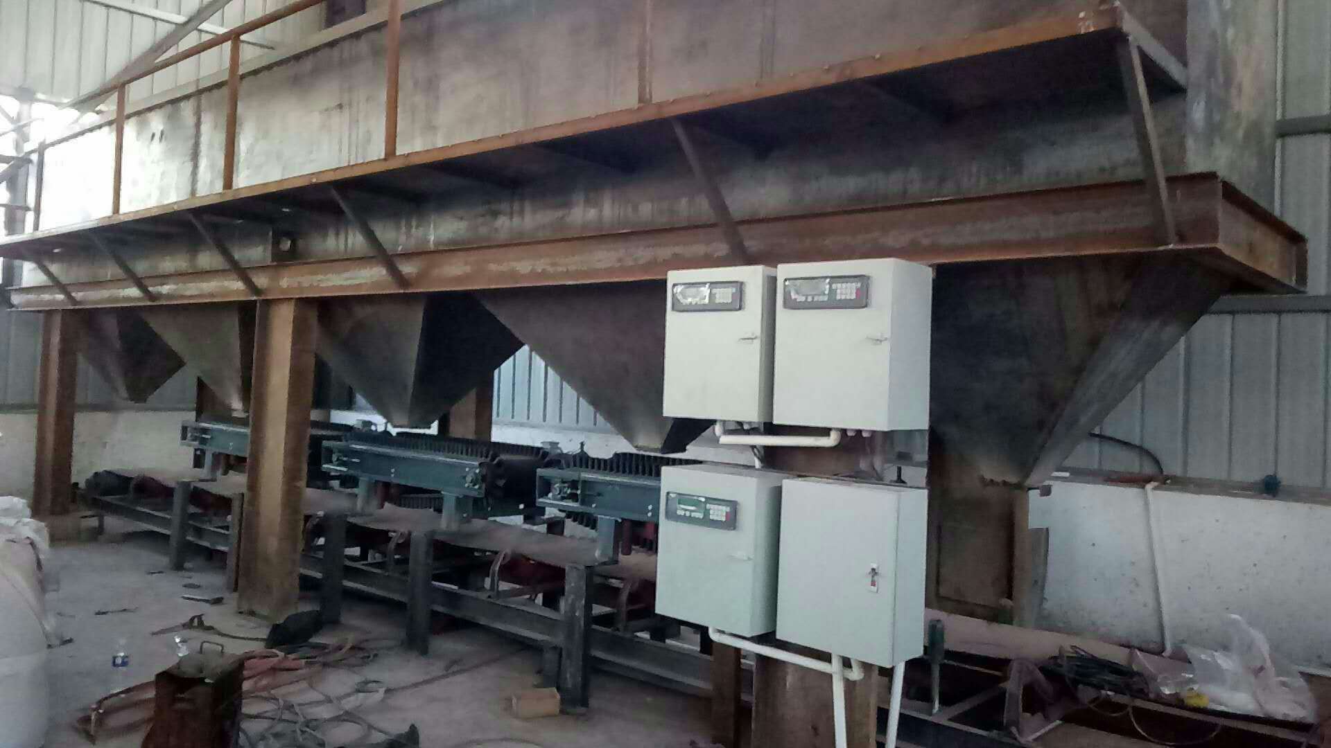 石灰石稱重給料機(jī)（廠家直銷，價(jià)格批發(fā)）