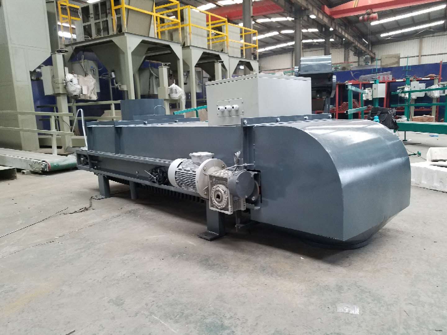 石灰石稱重給料機(jī)（廠家直銷，價(jià)格批發(fā)）