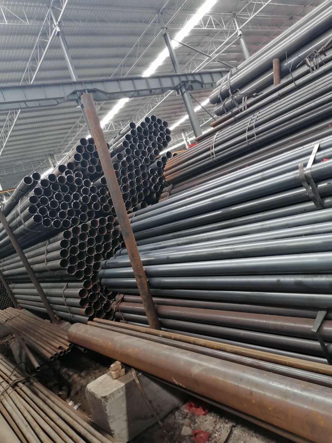 南寧市廠家直銷直縫焊管 哪家價(jià)格便宜 多少錢一噸