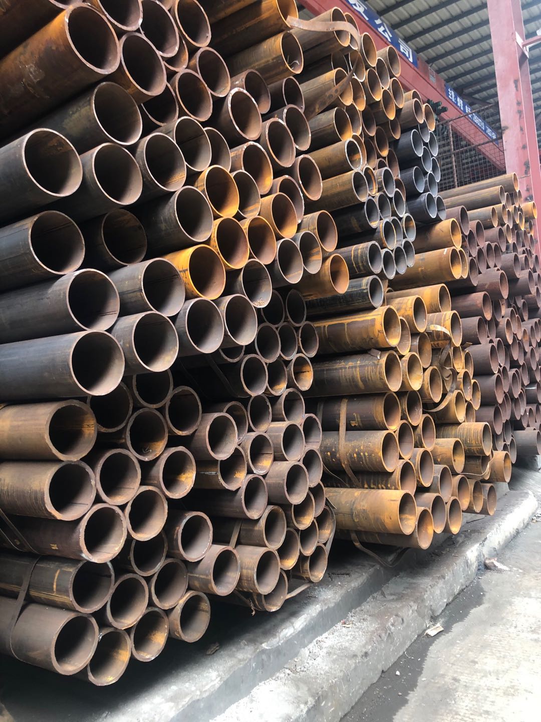 來(lái)賓市Q345B無(wú)縫管生產(chǎn)廠家 直銷價(jià)格 多少錢一噸