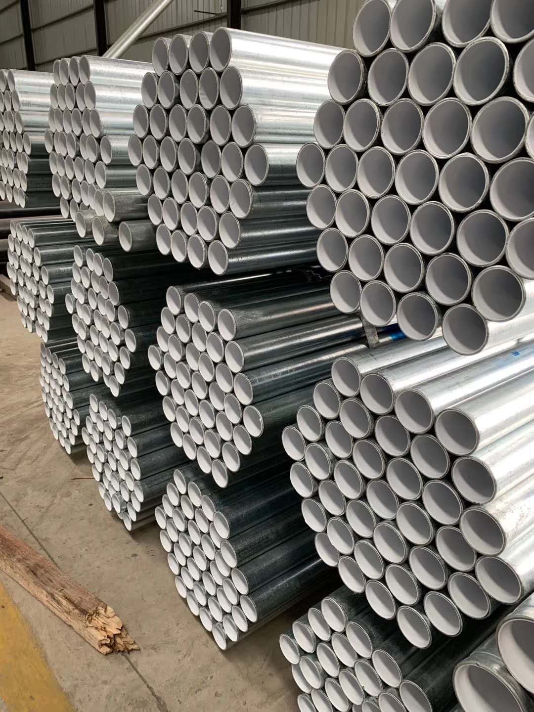 韶關(guān)市襯塑管件在產(chǎn)地哪里 含運(yùn)費(fèi)多少錢(qián)一噸 生產(chǎn)廠家