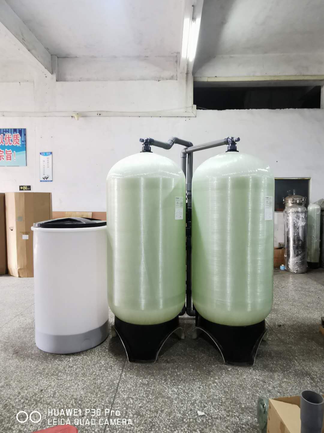 廣東貴州遼寧10噸一備一用鍋爐軟化水設(shè)備24小時連續(xù)產(chǎn)水降低水質(zhì)硬度去鈣鎂離子水垢