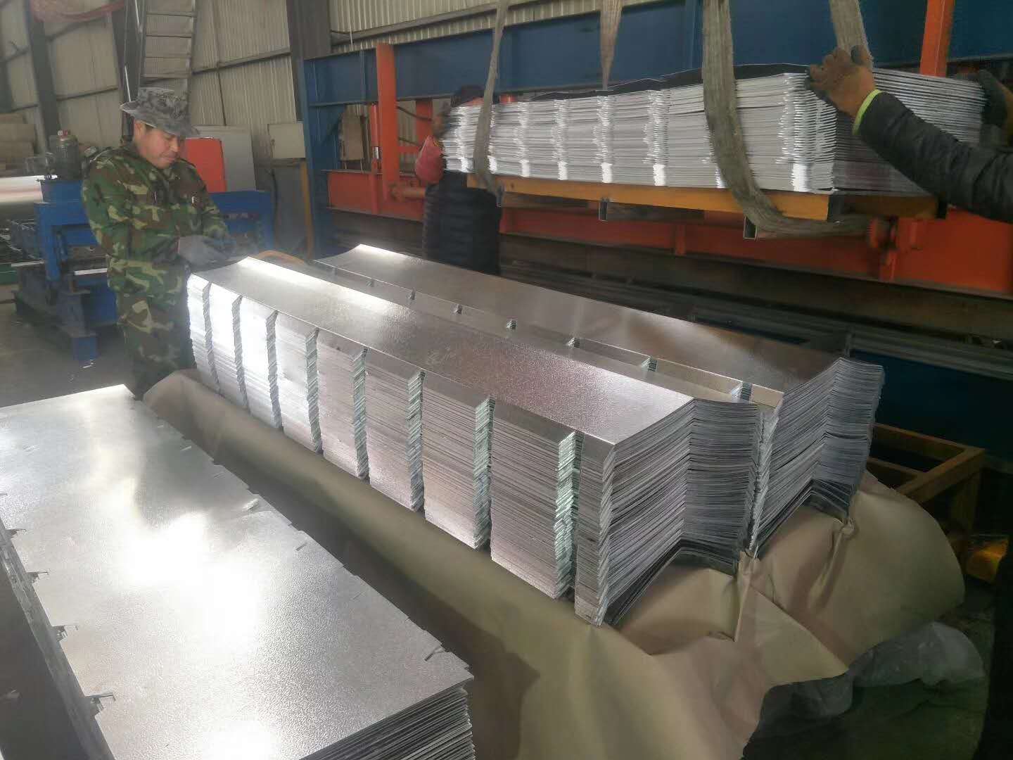 脊瓦，鍍鋅脊瓦，彩涂脊瓦 脊瓦，鍍鋅脊瓦，彩涂脊瓦鋁折彎件