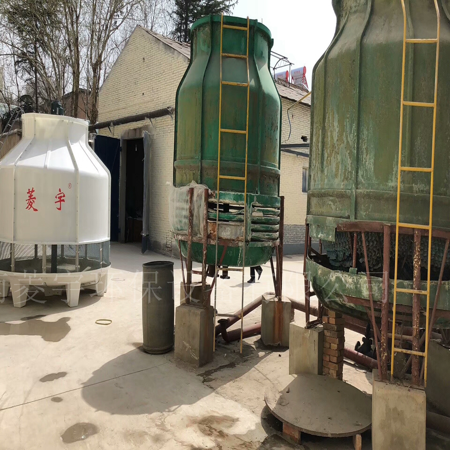 河南鄭州圓形逆流玻璃鋼冷卻塔低噪音小型水循環(huán)冷卻塔填料更換