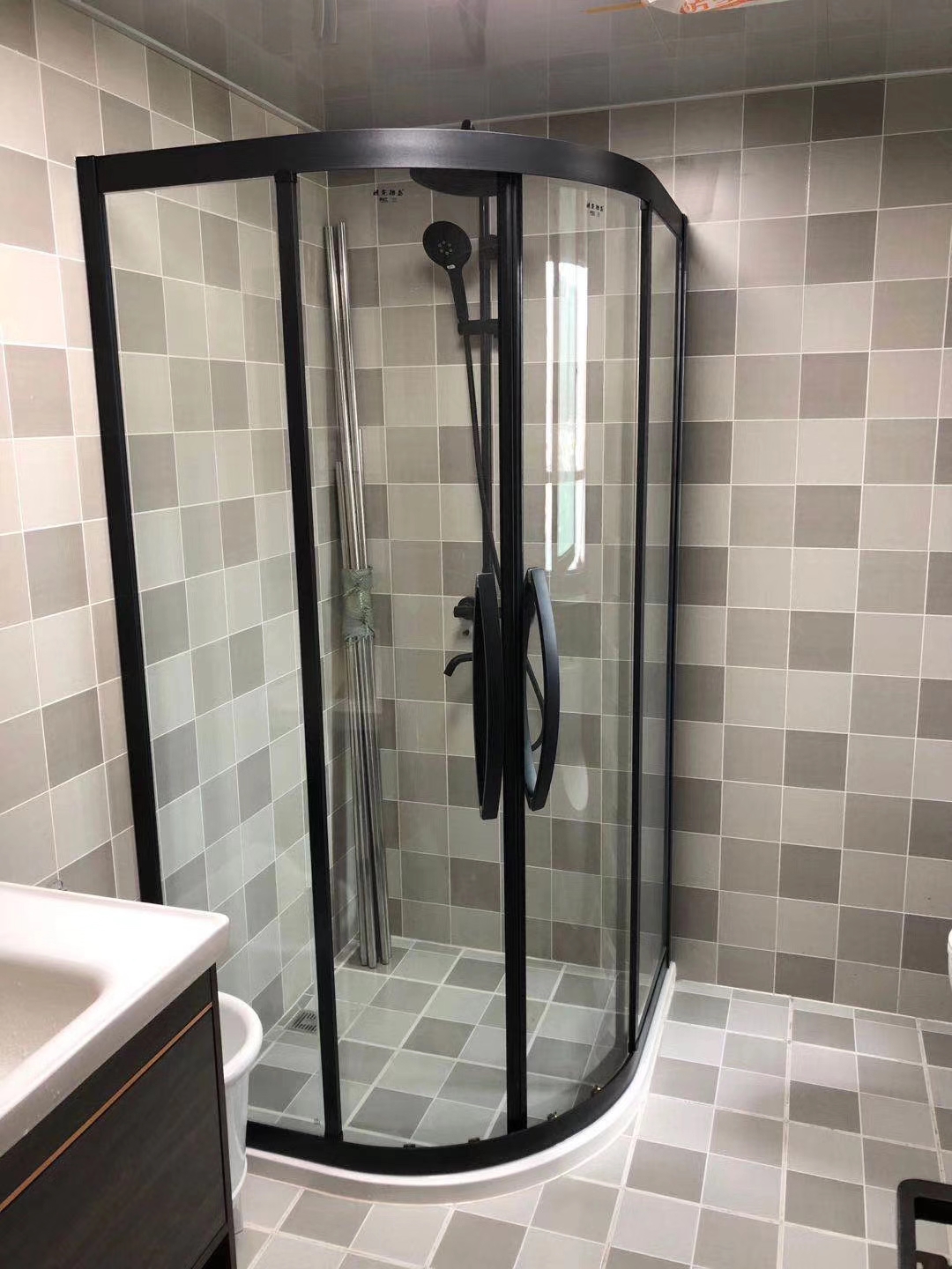 透明灰淋浴房 奇詩昊淋浴房邁馳系列透明灰細水長流