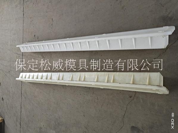 立柱模具詳情簡(jiǎn)介  立柱模具價(jià)格 圖片 視頻 規(guī)格樣式 一對(duì)一貼心講解
