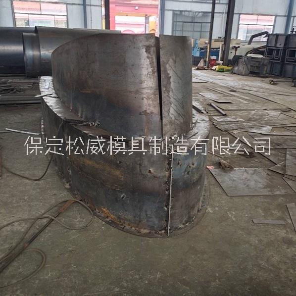 高速收費(fèi)島鋼模具 水泥收費(fèi)島模具 收費(fèi)島模具 生產(chǎn)基地