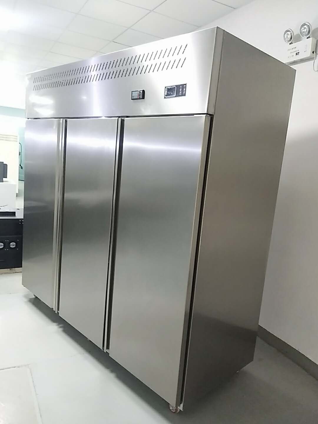 恒溫恒濕存儲柜藥品存儲檔案文件儲存柜恒溫恒濕檔案*柜