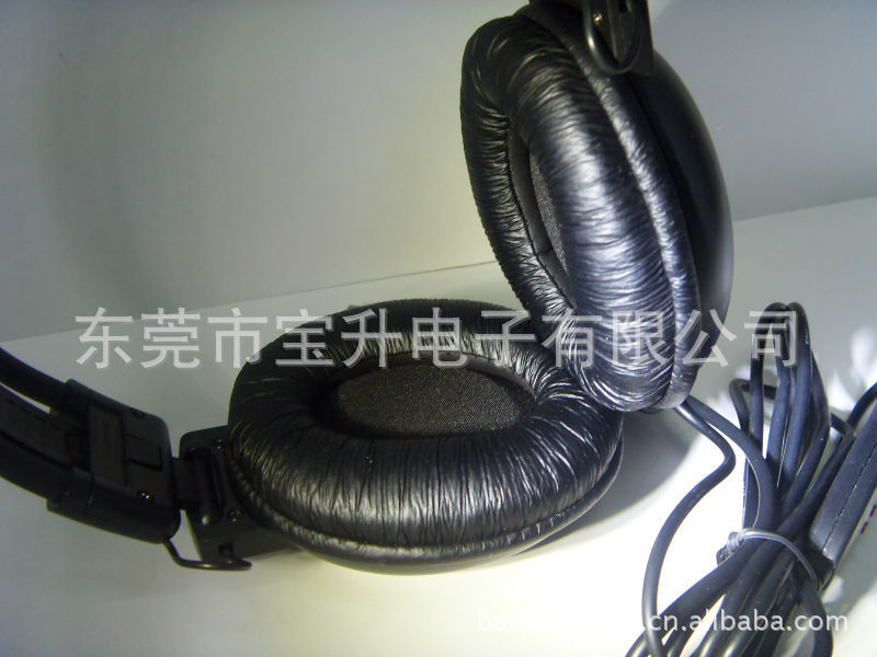 定制USB重低音5.1頭戴式線控折疊耳機廠家直銷