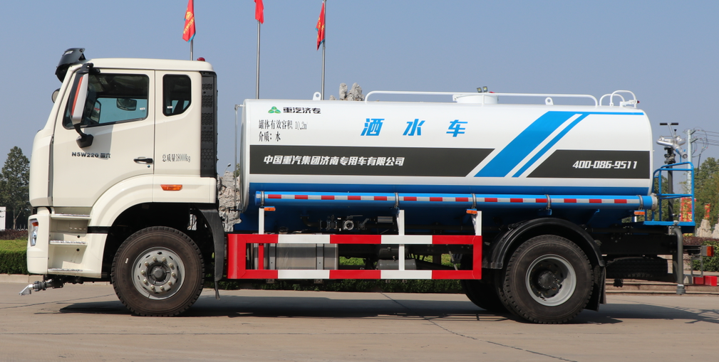 濟(jì)南 供應(yīng) 重汽 綠葉牌 十方 灑水車  綠葉牌灑水車 重汽灑水車 十方灑水車