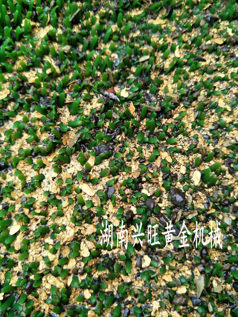 長沙河道淘金船廣泛適用于河道、水庫…的采金使用，工作區(qū)域面大，河道深淺不受限制，結(jié)構(gòu)設計合理